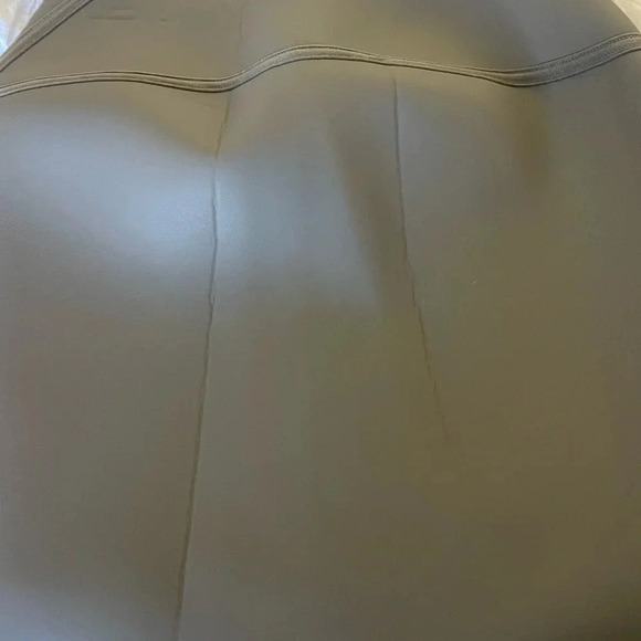 Skims gray rubberized scuba front zip mini skirt - Picture 11 of 11